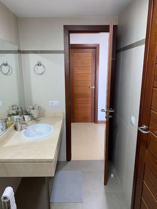 Casa Marla Mit 3 Schlafzimmern Und 2 Badezimmern بْوُرتو كاليرو المظهر الخارجي الصورة